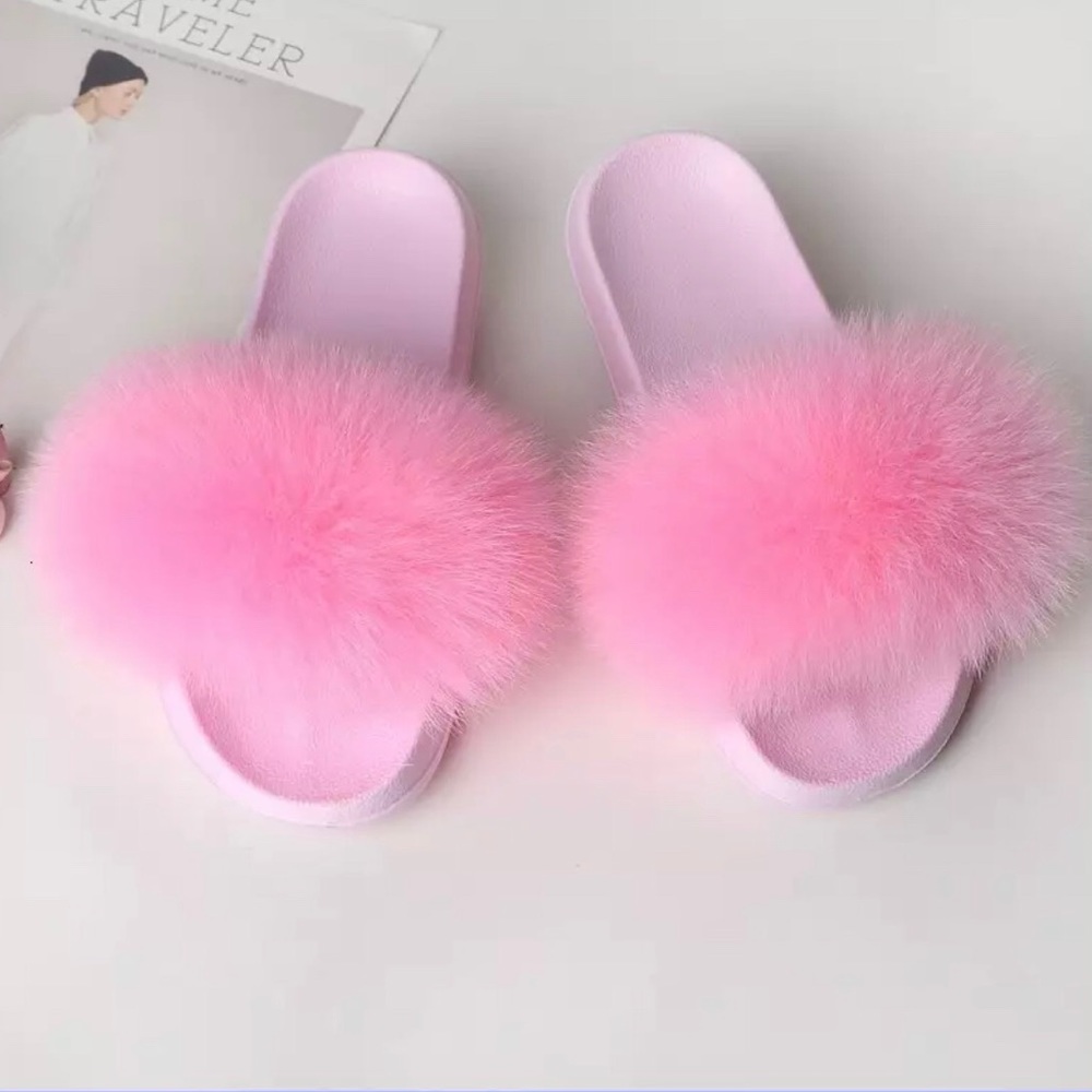 Basic Color Fur Slides - Picture 3 of 4